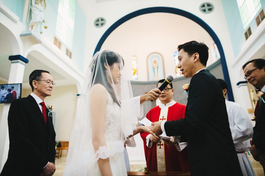 church of our lady queen of peace and singapore island country club singapore wedding photography 252