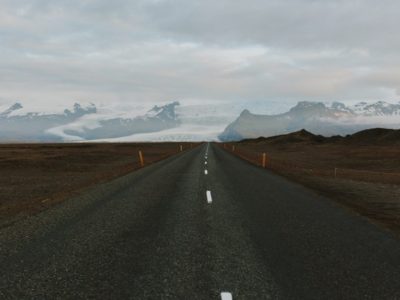 Iceland Roadtrip Pre Wedding Photography / Engagement Portraits