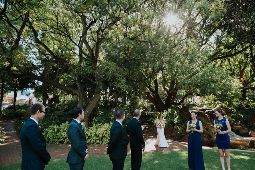 harold boas garden and pagoda perth wedding photography