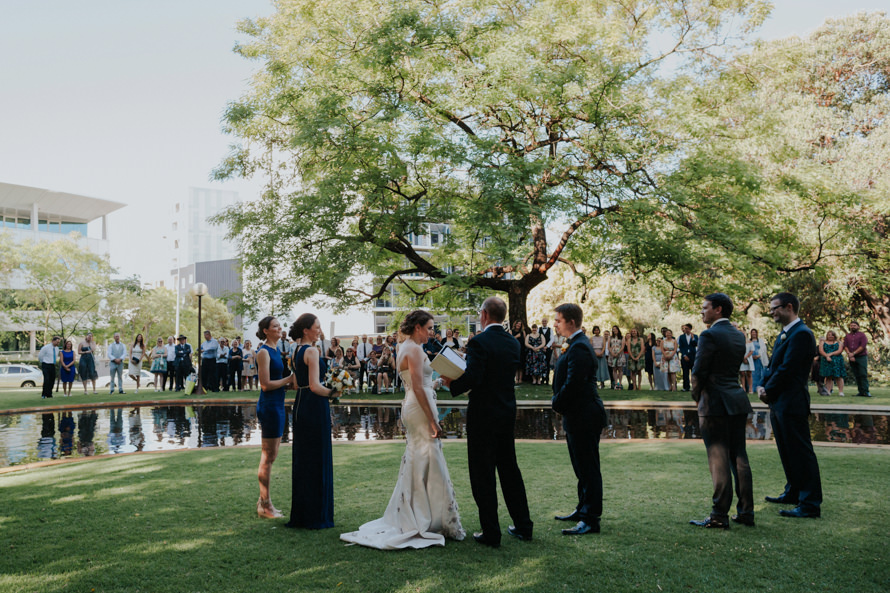 harold boas garden and pagoda perth wedding photography