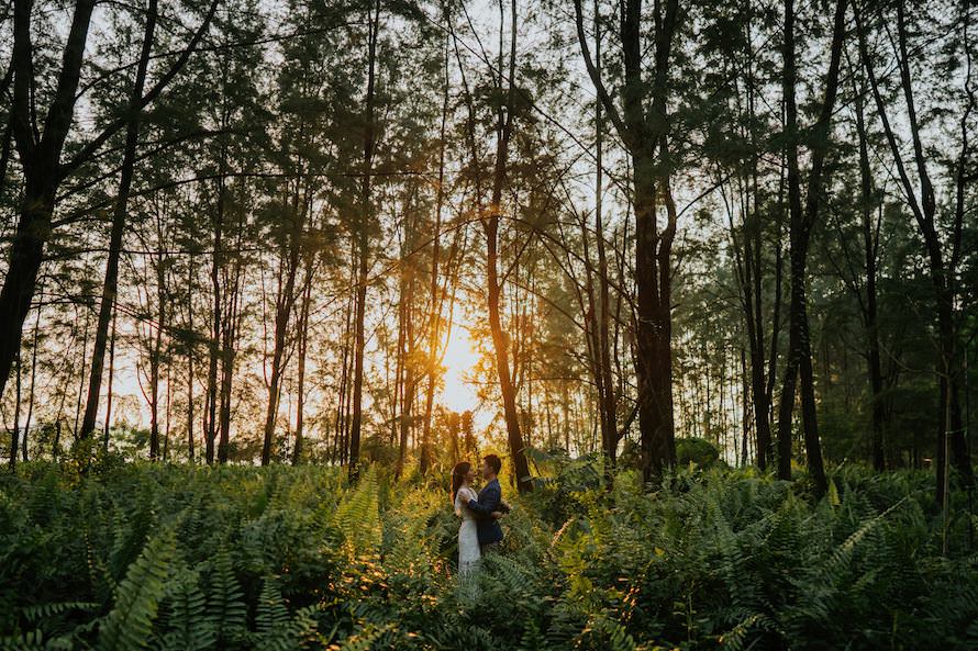 Casual Outdoor Singapore Prewedding Photography