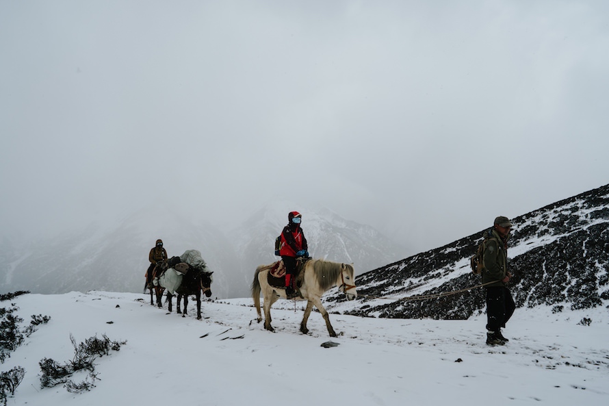 Siguniang Dafeng Summit Climb Photography