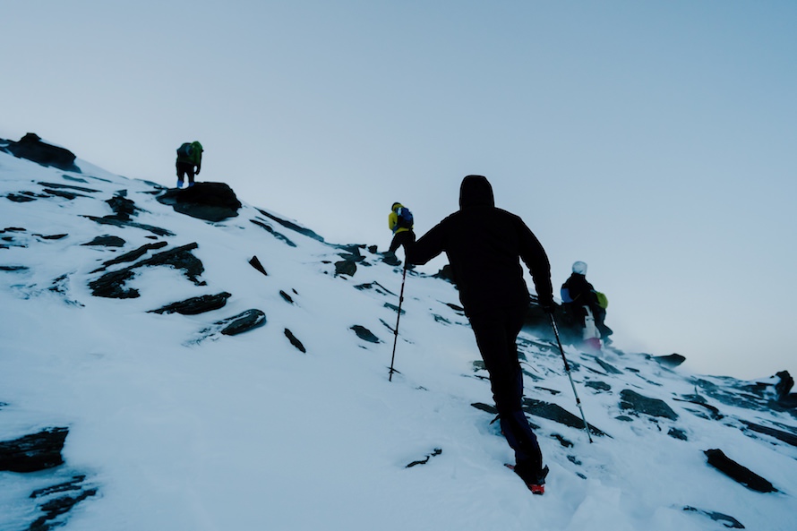 Siguniang Dafeng Summit Climb Photography