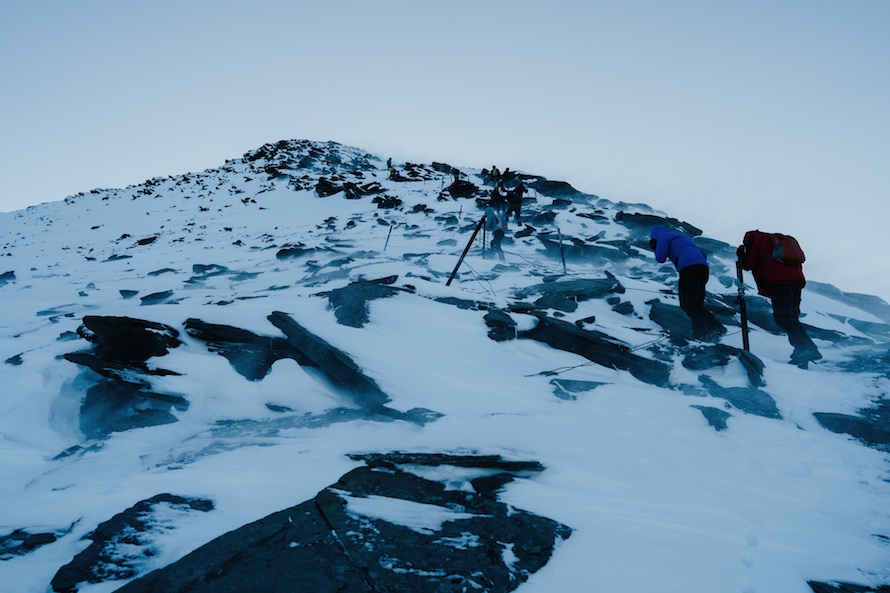Siguniang Dafeng Summit Climb Photography