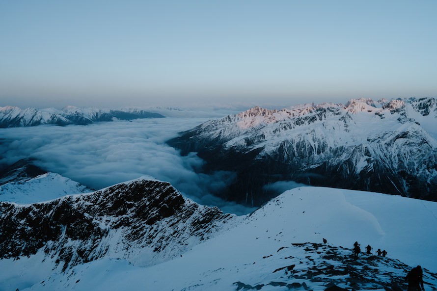 Siguniang Dafeng Summit Climb Photography