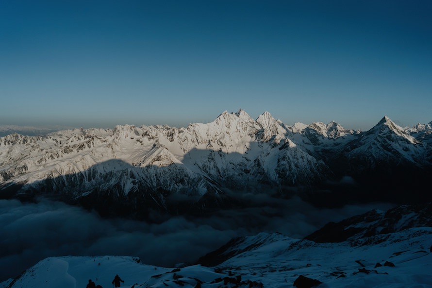 Siguniang Dafeng Summit Climb Photography